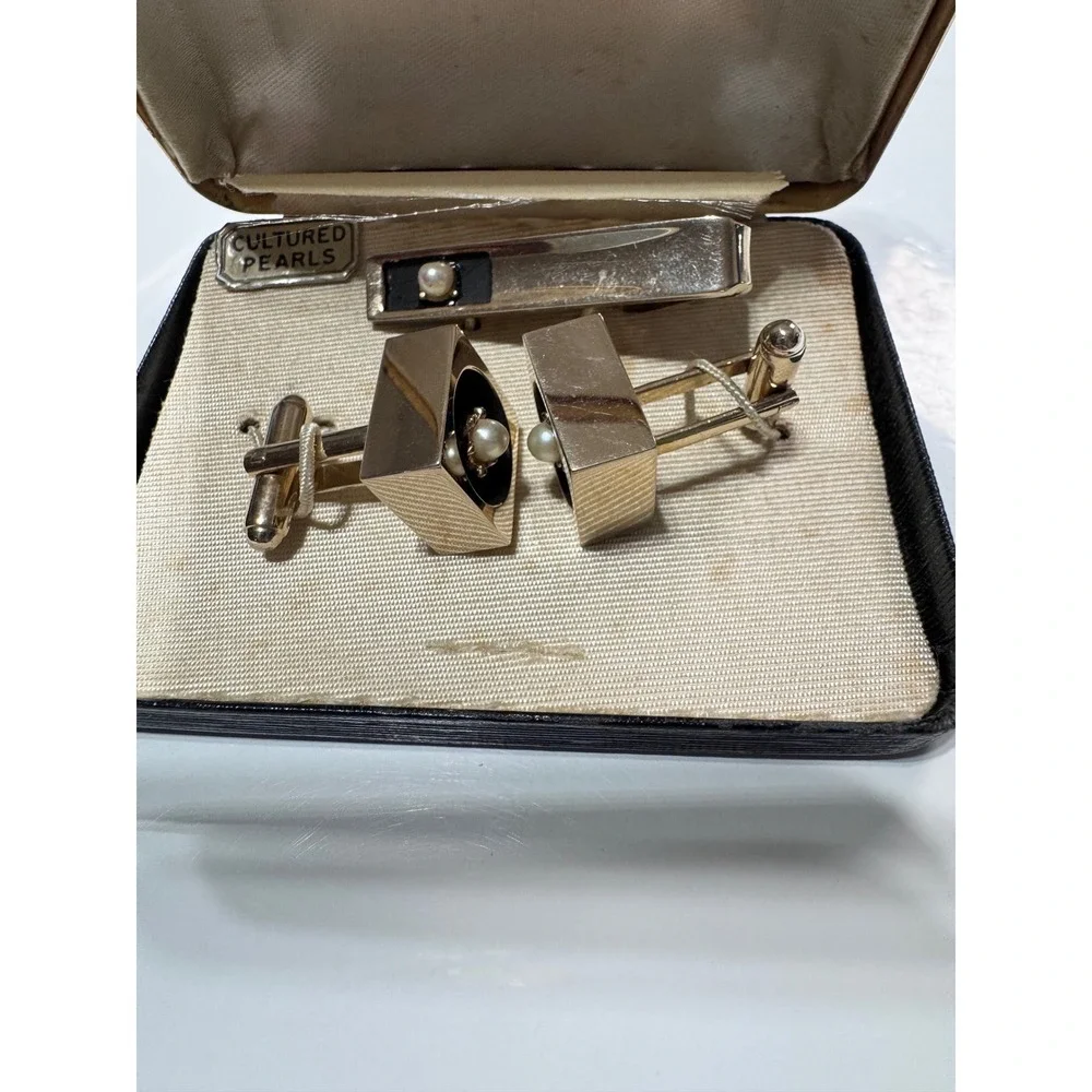 Vintage Shields Fifth Avenue Cufflinks Tie Bar Set Cultured‎ Pearls Rare